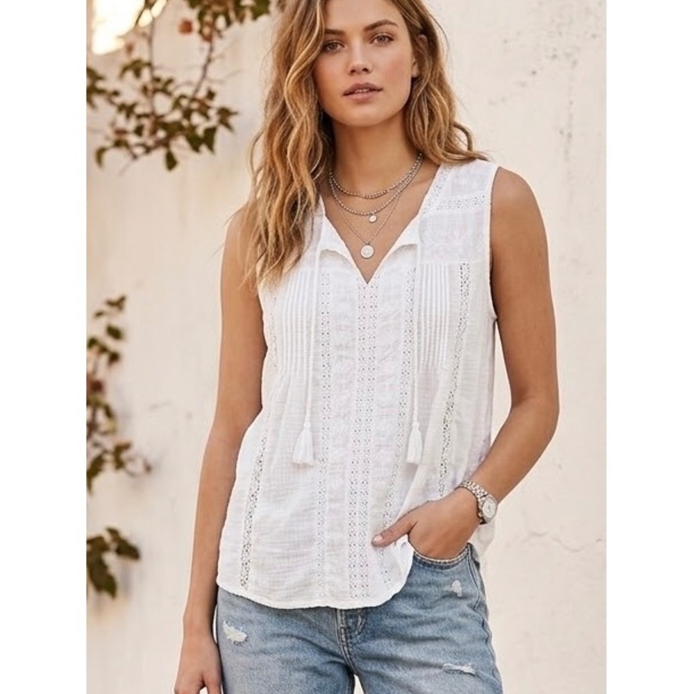 Lucky Brand White Eyelet Lace Pintuck Sleeveless Boho Blouse Tassel Tie Top 1X